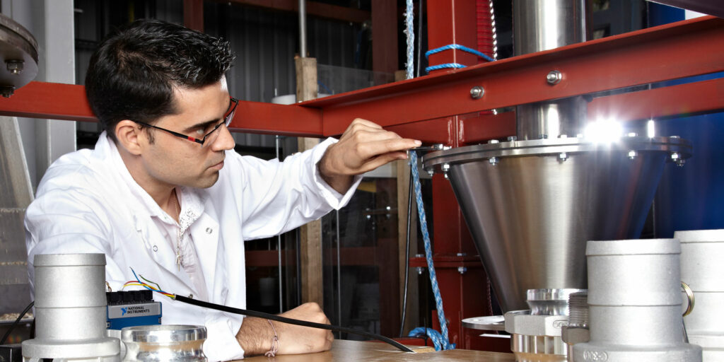 Design of Equipment for Storing and Discharging Bulk Materials 2022 (Advanced Course)