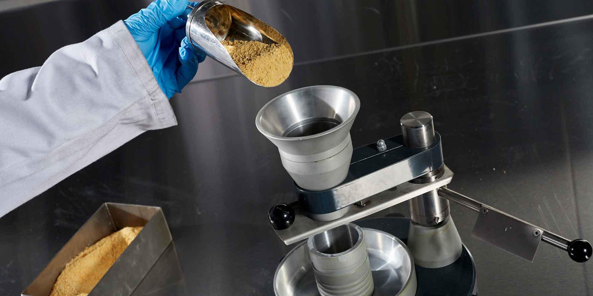 Cursus: Storage and Discharge of Powders and Bulk Solids